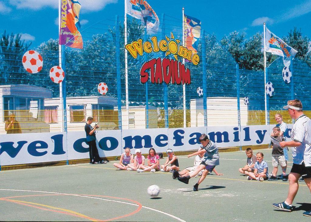 Welcome Family Hotel Dawlish Bagian luar foto